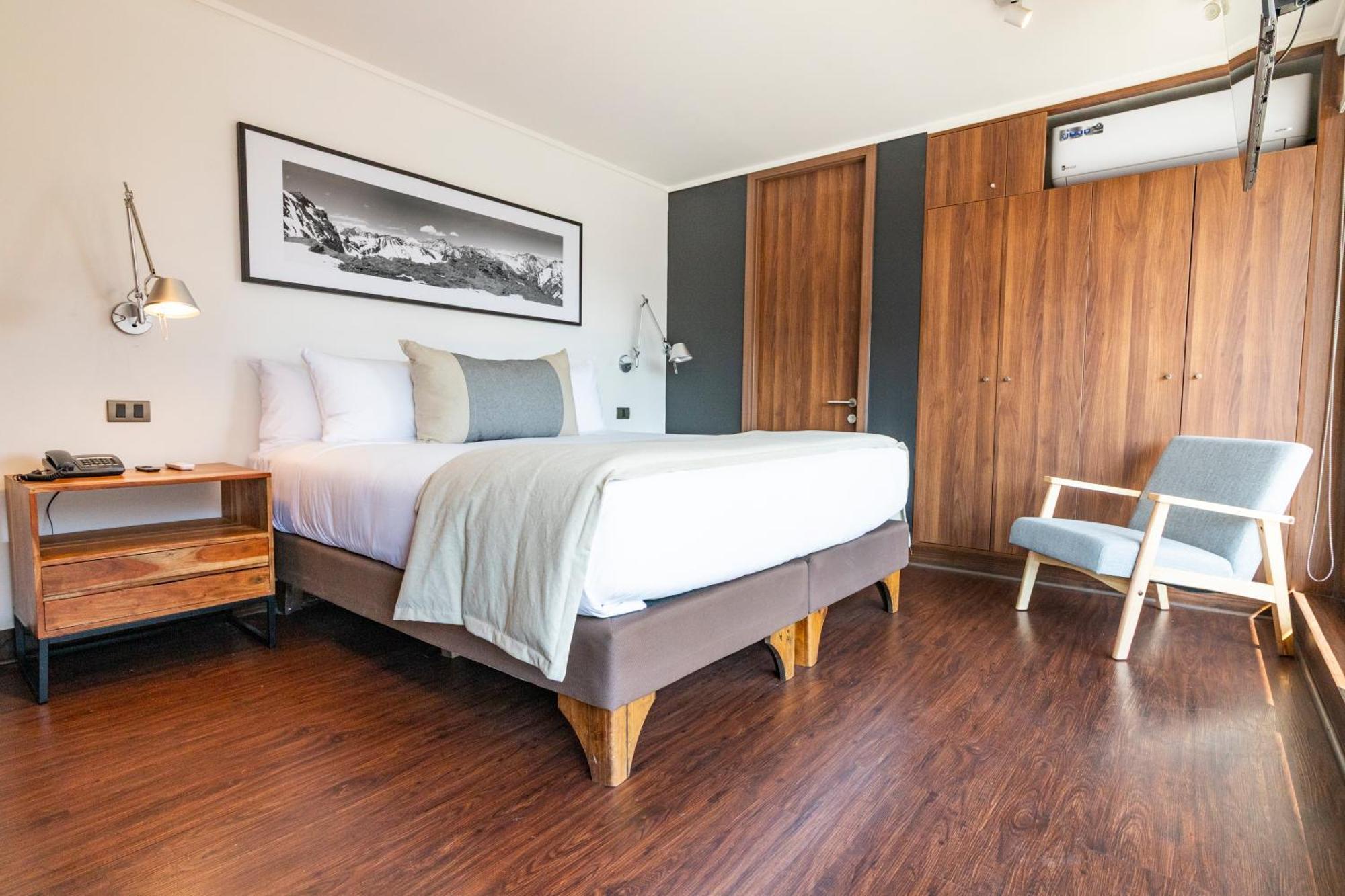 Aparthotel The Place 4*