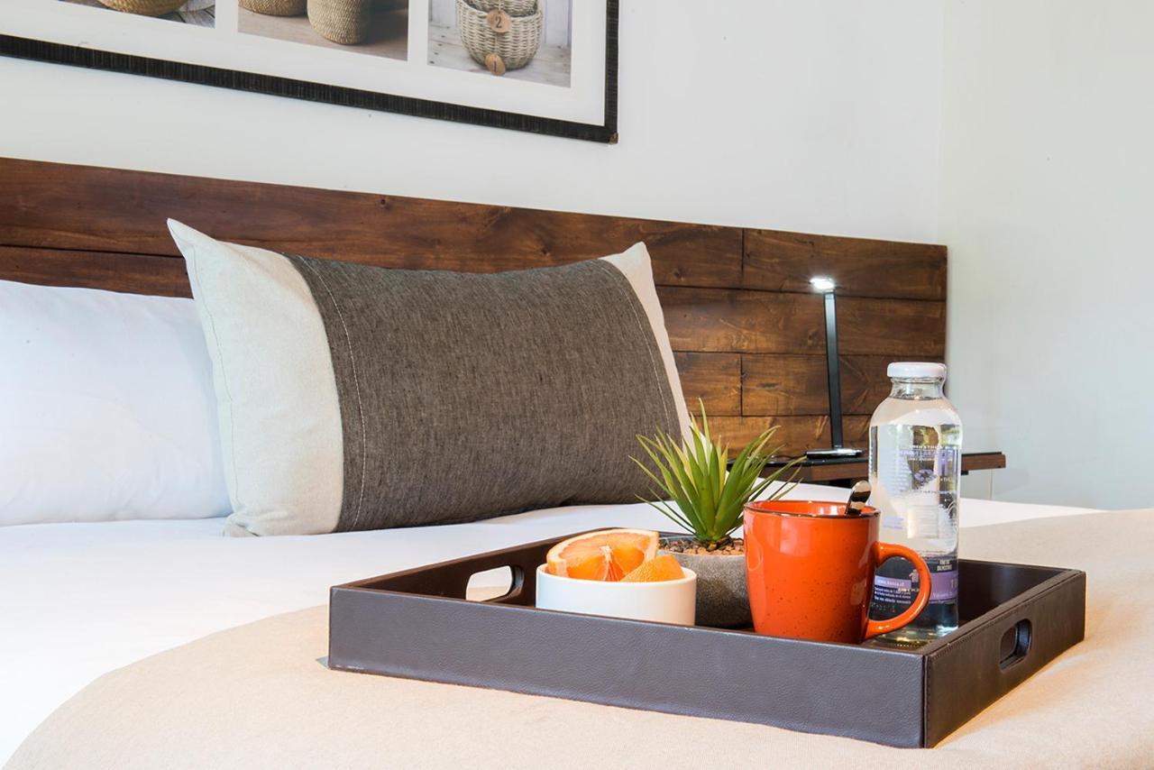 Aparthotel The Place Santiago